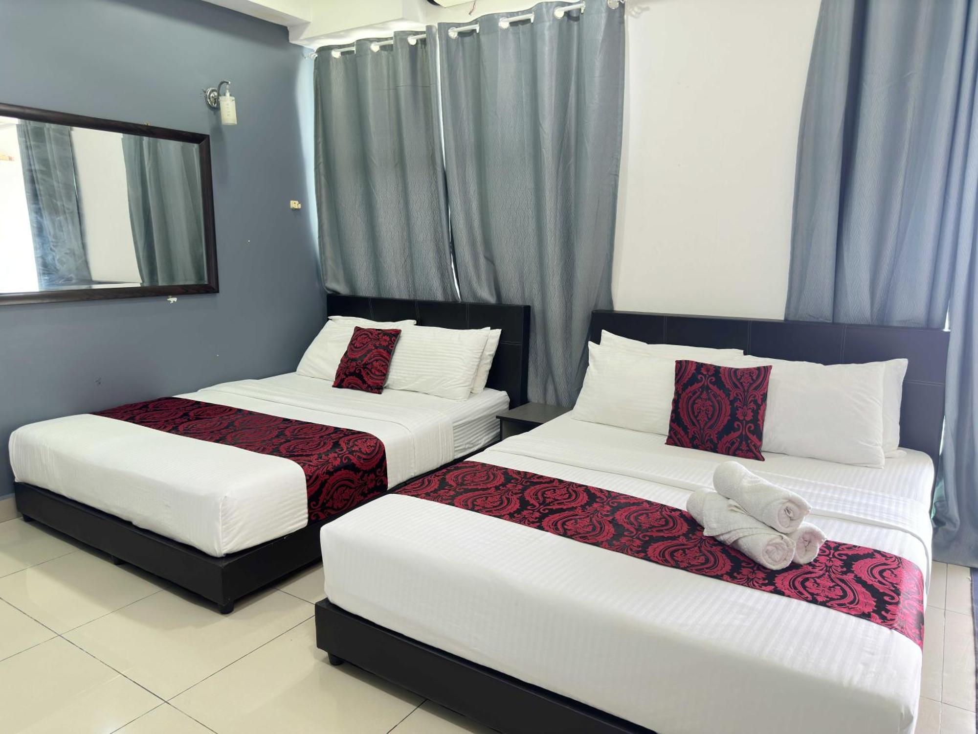 Cahaya Qaira Homestay @ D'Perdana Кота-Бару Экстерьер фото