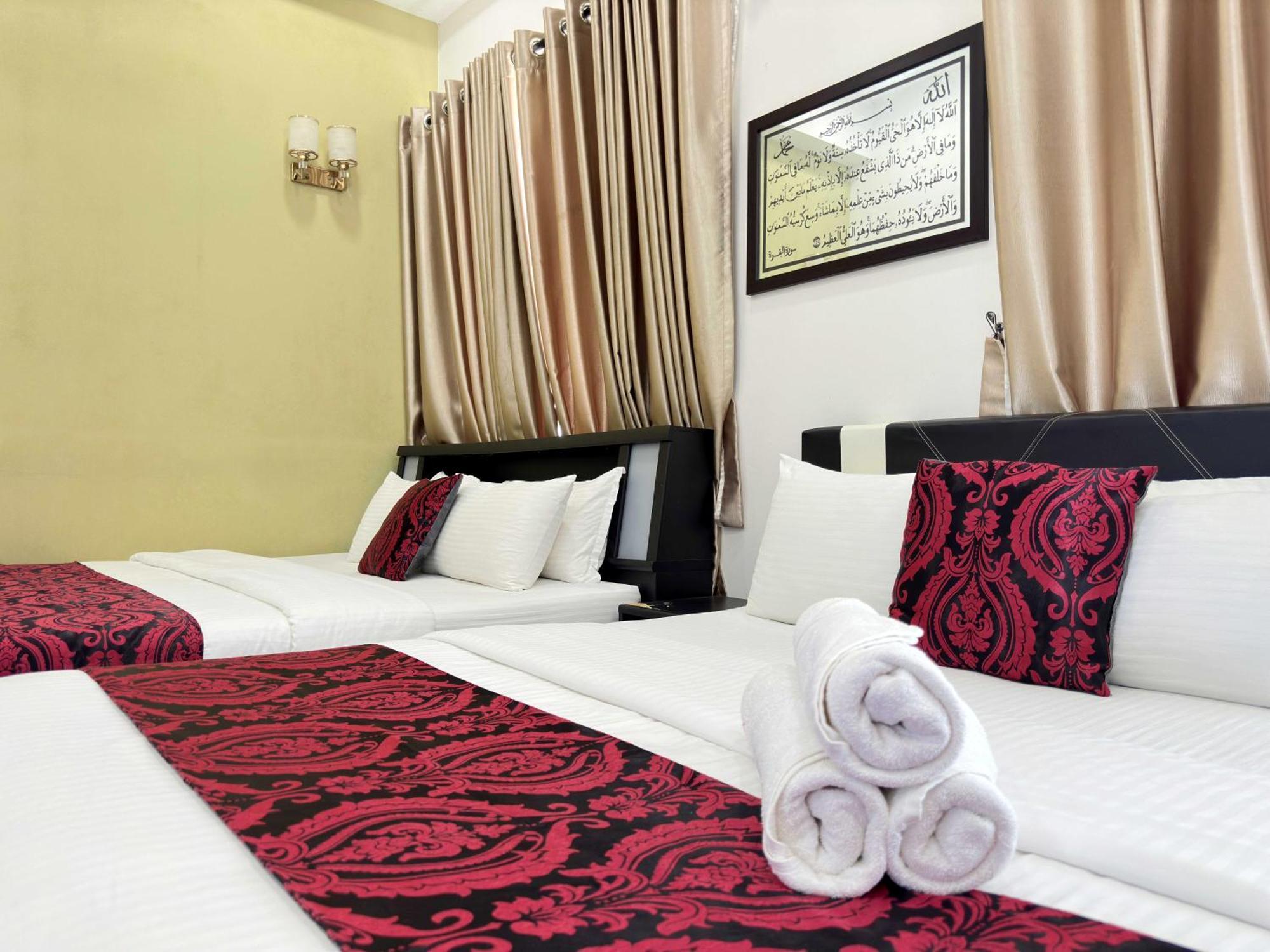 Cahaya Qaira Homestay @ D'Perdana Кота-Бару Экстерьер фото