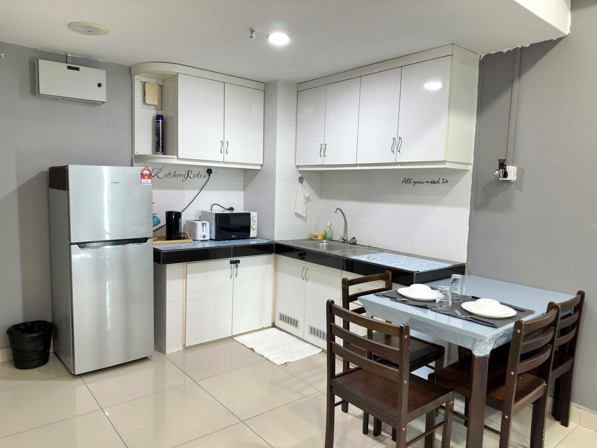 Cahaya Qaira Homestay @ D'Perdana Кота-Бару Экстерьер фото