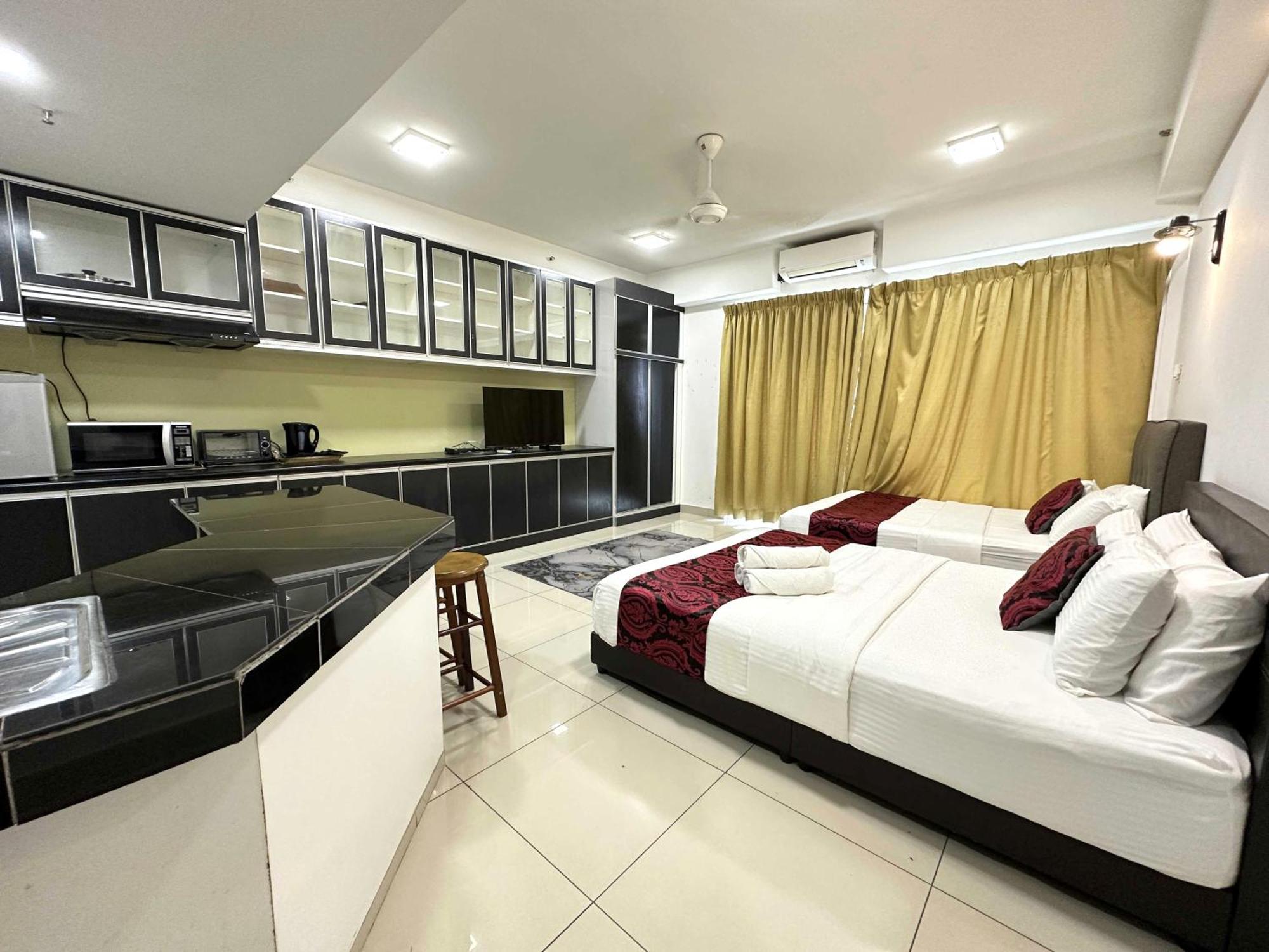 Cahaya Qaira Homestay @ D'Perdana Кота-Бару Экстерьер фото